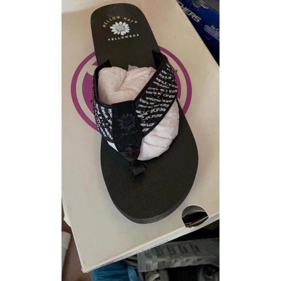 YELLOW BOX Zebra Cairo embleshed Flops Size 9.5 - Picture 1 of 6